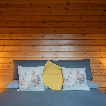 Chalet Loch Leven Lodge 10 By Interhome 킨로스 외부 사진