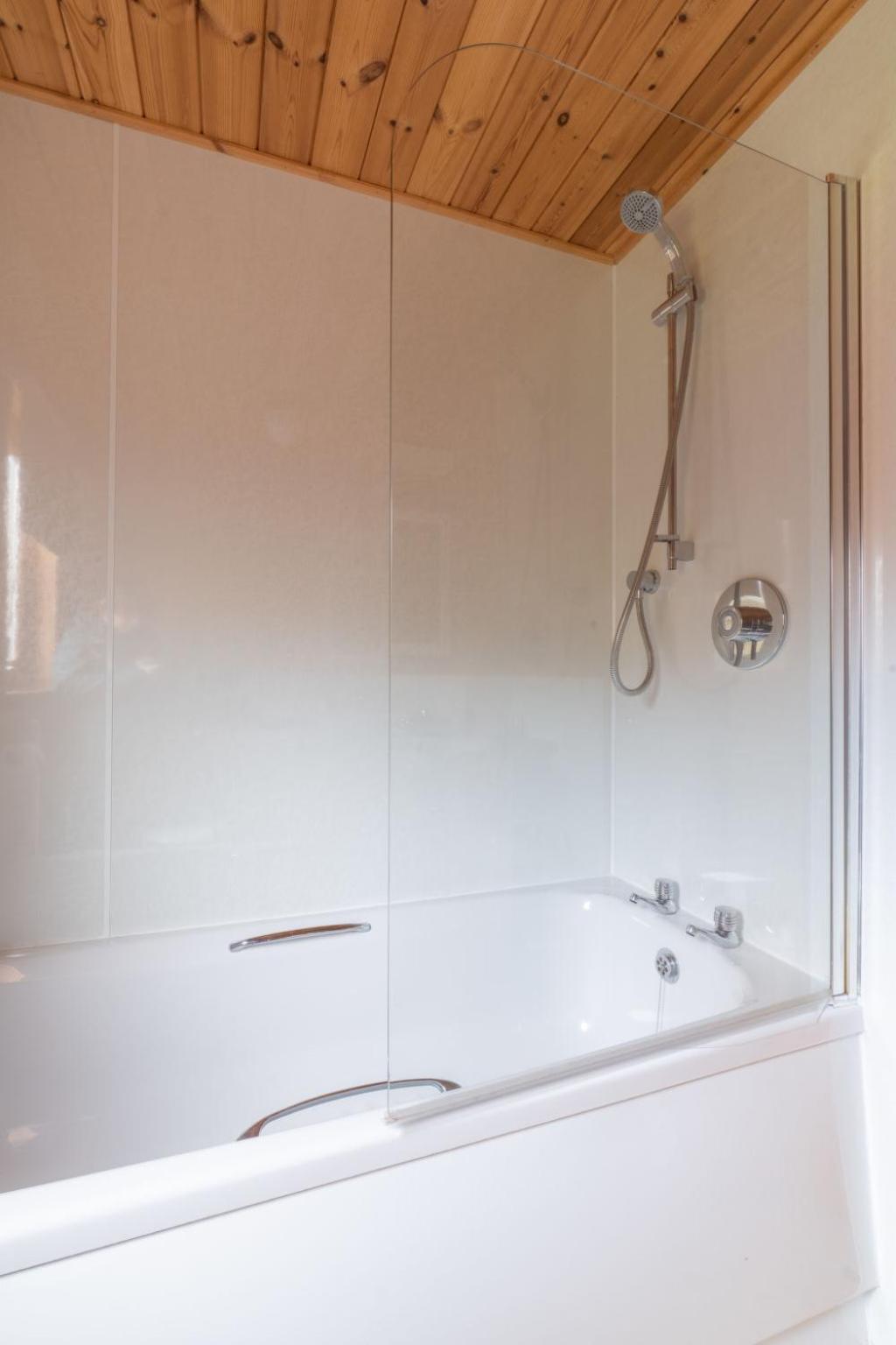 Chalet Loch Leven Lodge 10 By Interhome 킨로스 외부 사진