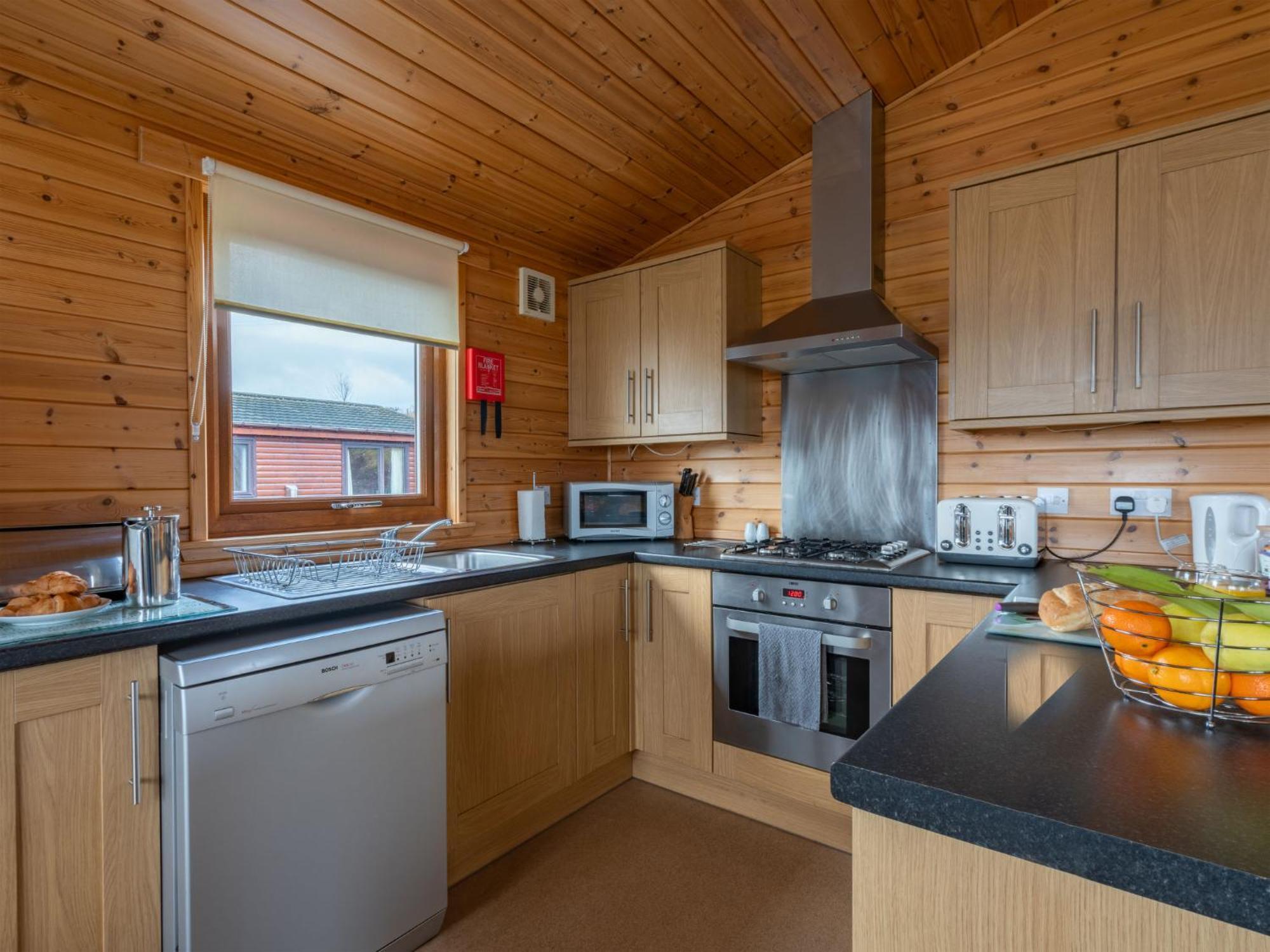 Chalet Loch Leven Lodge 10 By Interhome 킨로스 외부 사진
